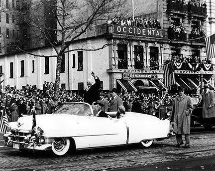January 20, 1953 - Dwight D. Eisenhower and MDE wave to crowds during the Inaugural Parade