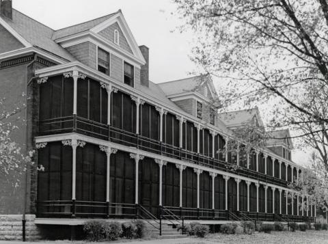 Otis Hall, Apt. 2C, Ft. Leavenworth, Kansas [77-18-1326]