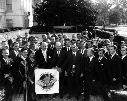 October 11, 1960 - President Eisenhower receives participants in the International Field Hockey Festival which was held in connection with the People-to-People Sports Committee. [72-3589-4]