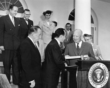 April 22, 1955 - Presentation of citation by Dwight D. Eisenhower to Dr. Jonas Salk and Mr. O'Connor [72-1322-2]